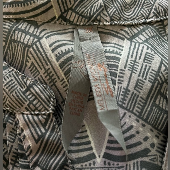 NEW Melissa McCarthy Seven7 Tunic Top-3X Button Pleated Tie Gray Blouse - Picture 5 of 10